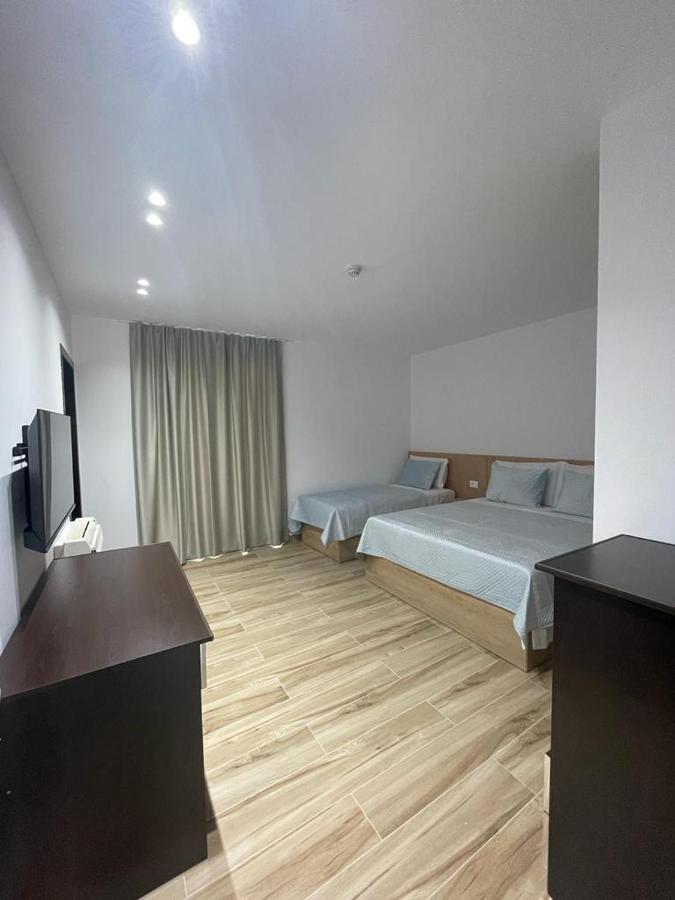 Hotel Verzaci Rinas المظهر الخارجي الصورة